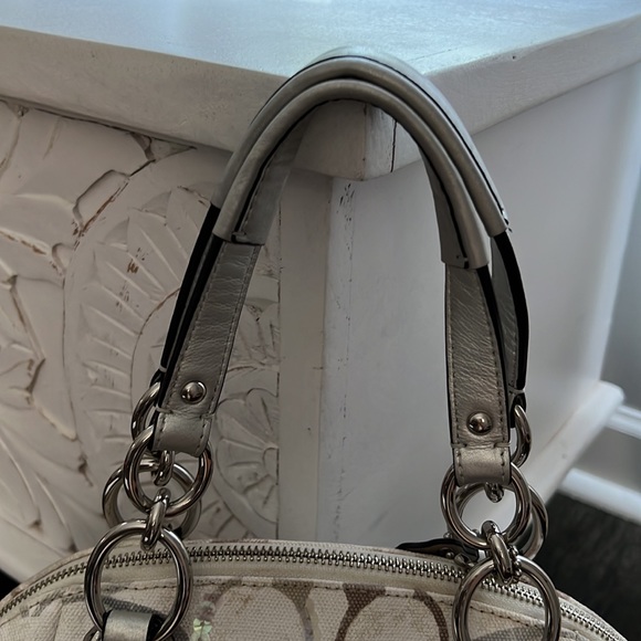 Coach bag white, silver, and brown with sequin - Picture 4 of 8